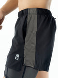 Running short built in stretch